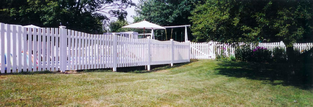 Scalloped Cedar Picket